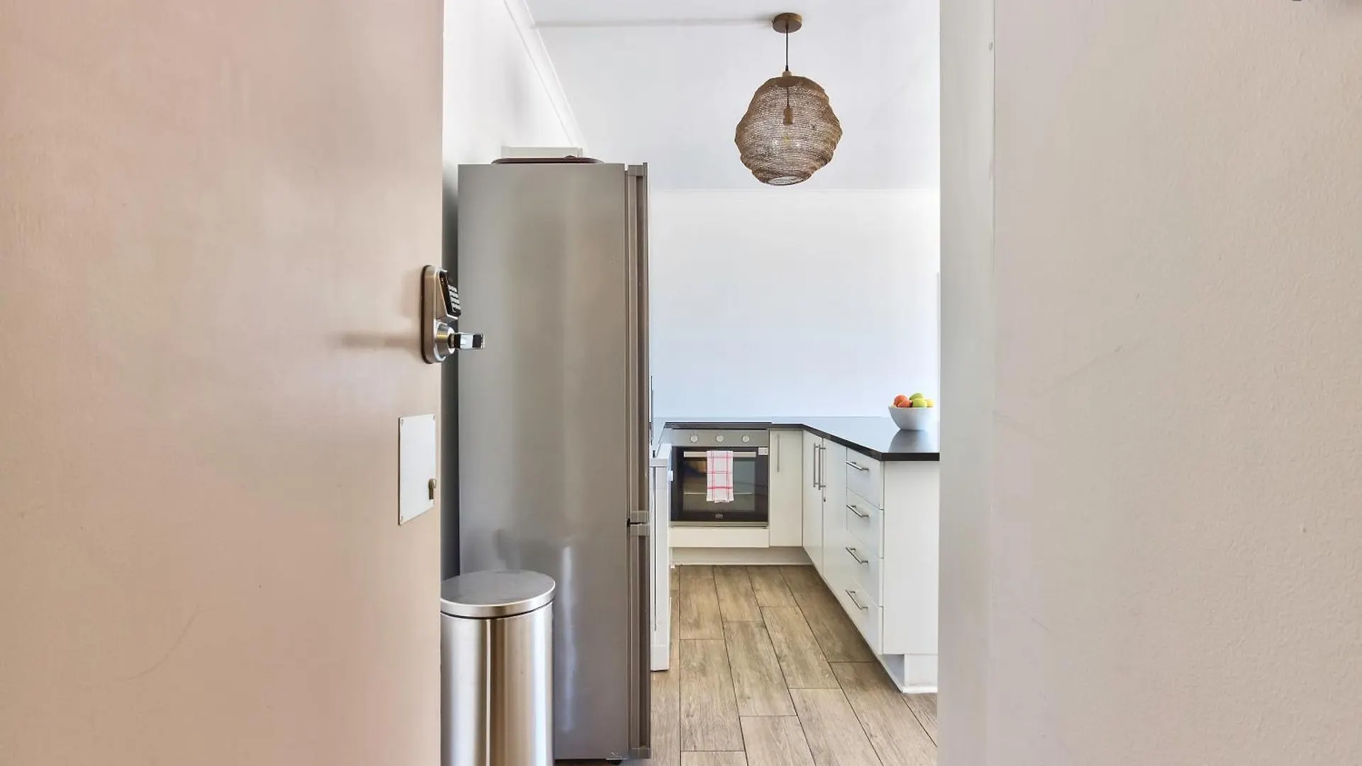 Spacious 2 Bedroom Apartment With Table Mountain View Cape Town