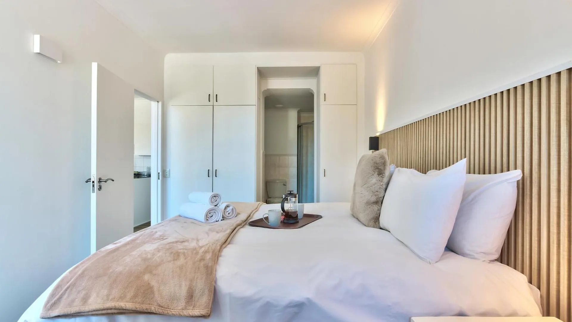 Spacious 2 Bedroom Apartment With Table Mountain View Cape Town 0*,